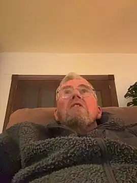 Snapshot of Nesserboy20 chatting on February 15, 2026, 8:16 pm Nesserboy20 online show from February 15, 2026, 8:16 pm