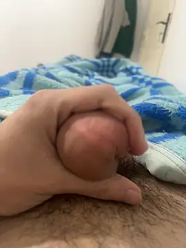 Grossebite2905 online show from January 19, 2026, 12:31 pm