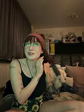 Snapshot of MisterandNiffyNoon chatting on January 11, 2026, 9:53 pm MisterandNiffyNoon online show from January 11, 2026, 9:53 pm