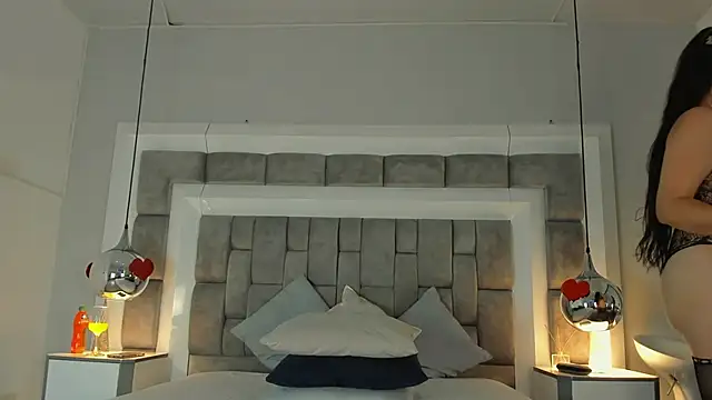 ElenaWatsonn online show from March 7, 2026, 8:06 pm