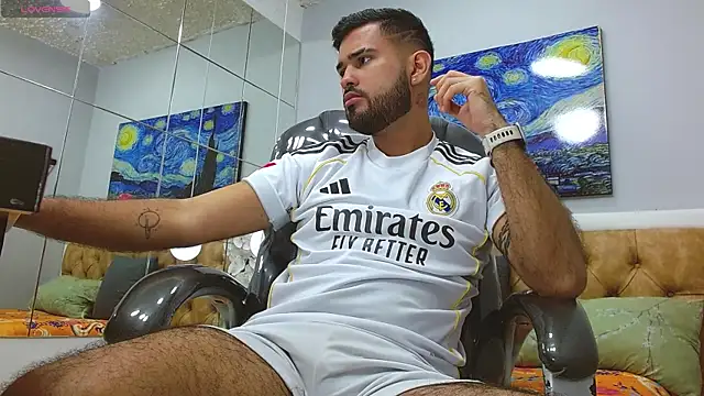 Snapshot of Axel_Castillo21 chatting on January 12, 2026, 3:12 am Axel Castillo21 online show from January 12, 2026, 3:12 am