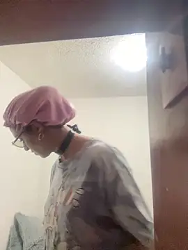 Snapshot of ValentinaEvanz chatting on January 5, 2026, 6:33 pm ValentinaEvanz online show from January 5, 2026, 6:33 pm