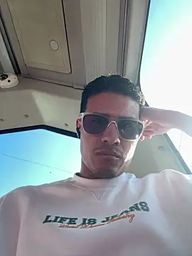 Latin Paisa Boy online show from February 28, 2026, 1:01 pm