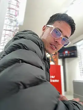 Latin Paisa Boy online show from March 24, 2026, 9:42 pm