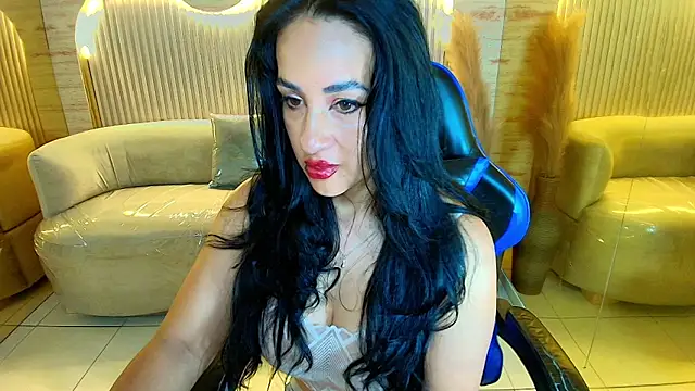 Snapshot of charlotte_r_ chatting on January 8, 2026, 3:42 am charlotte r online show from January 8, 2026, 3:42 am