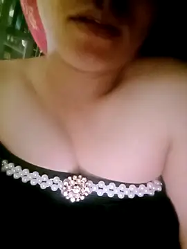 Snapshot of DIANAKUTE chatting on April 13, 2026, 5:35 am DIANAKUTE online show from April 13, 2026, 5:35 am