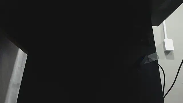 Millan DarkWood online show from January 7, 2026, 9:28 pm