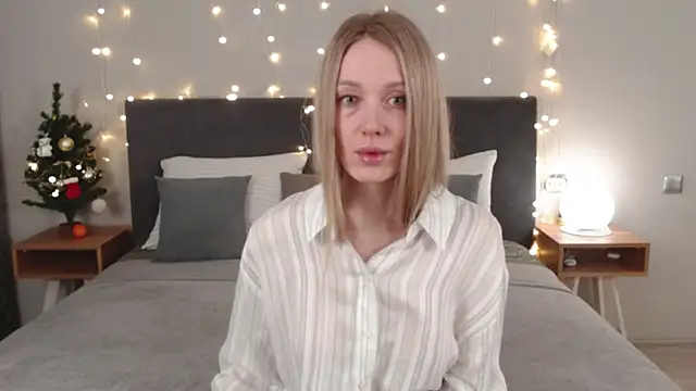 JuliMils online show from January 6, 2026, 3:10 am