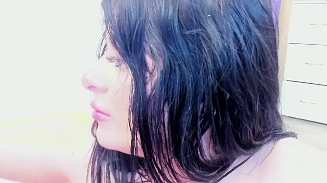 NayaNoirX online show from April 2, 2026, 8:34 am