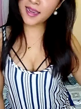 Saumyy online show from April 22, 2026, 6:42 pm