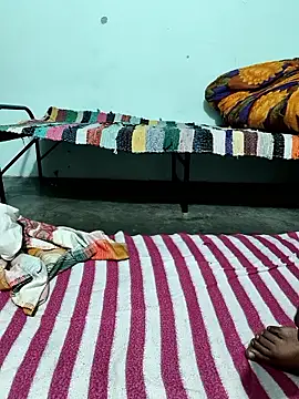 Snapshot of Yours-Zeenat chatting on January 12, 2026, 8:30 am Yours-Zeenat online show from January 12, 2026, 8:30 am