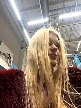 Snapshot of ann_ewu chatting on January 9, 2026, 6:53 pm ann ewu online show from January 9, 2026, 6:53 pm