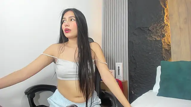 lila lain online show from April 1, 2026, 3:18 am