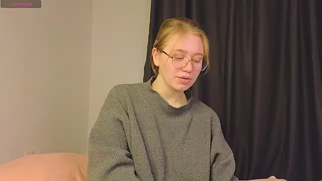 Snapshot of starsonthesky chatting on January 9, 2026, 5:43 am starsonthesky online show from January 9, 2026, 5:43 am