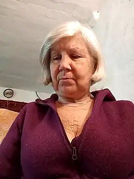 KlaudiaDarling online show from February 3, 2026, 12:32 pm