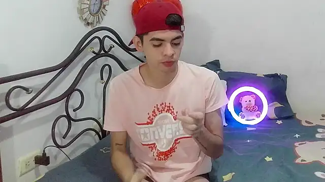 nico22love online show from February 26, 2026, 3:55 pm