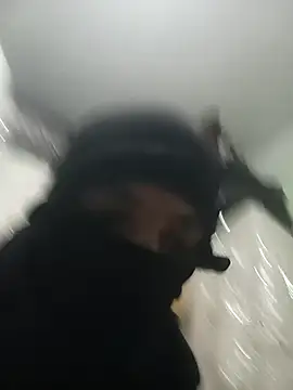 Snapshot of Zackttth chatting on December 22, 2025, 5:21 pm Zackttth online show from December 22, 2025, 5:21 pm