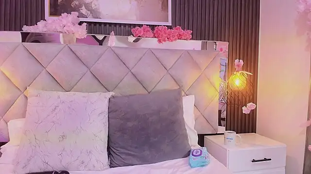 Snapshot of Sara_Channel01 chatting on March 11, 2026, 11:05 am Sara Channel01 online show from March 11, 2026, 11:05 am