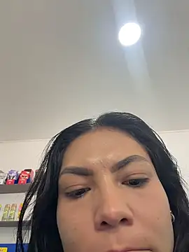 Sarah Hinata online show from January 13, 2026, 1:38 pm