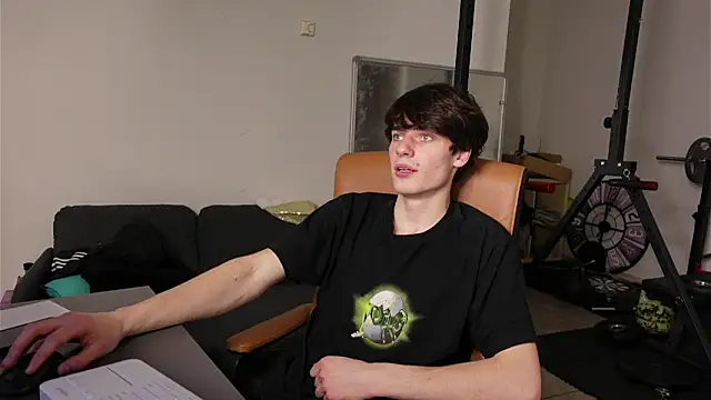 Snapshot of Daniel_Shawnn chatting on January 11, 2026, 6:35 pm Daniel Shawnn online show from January 11, 2026, 6:35 pm