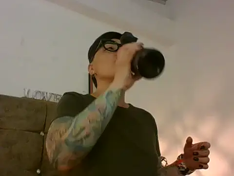 kat paradise online show from February 5, 2026, 11:48 am