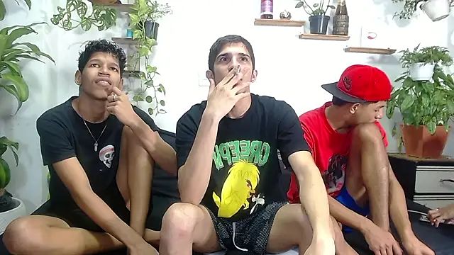 Interracial Snow Bunny online show from March 2, 2026, 11:11 pm