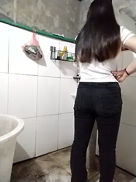 Snapshot of Lovephay8x chatting on March 19, 2026, 12:47 am Lovephay8x online show from March 19, 2026, 12:47 am