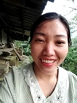 Snapshot of Lovephay8x chatting on March 25, 2026, 12:49 am Lovephay8x online show from March 25, 2026, 12:49 am