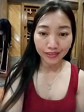 Snapshot of Lovephay8x chatting on April 5, 2026, 12:02 pm Lovephay8x online show from April 5, 2026, 12:02 pm