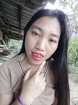 Lovephay8x online show from May 26, 2026, 10:33 am