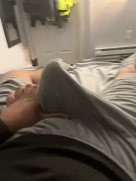 elpapigrande12 online show from April 7, 2026, 1:50 am