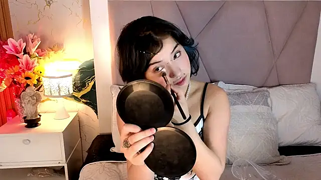 Sienna Desiree online show from June 28, 2026, 4:40 am