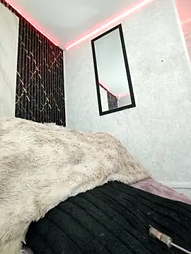 Snapshot of Isis_Hot__ chatting on March 7, 2026, 11:29 am Isis Hot online show from March 7, 2026, 11:29 am