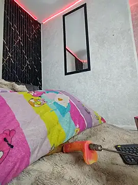 Snapshot of Isis_Hot__ chatting on March 28, 2026, 12:38 pm Isis Hot online show from March 28, 2026, 12:38 pm