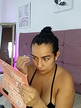 MiaKleinX online show from January 12, 2026, 9:42 pm