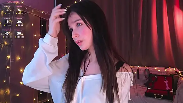 Snapshot of KiraYukimura chatting on March 27, 2026, 10:37 am KiraYukimura online show from March 27, 2026, 10:37 am