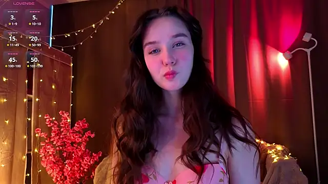 Snapshot of KiraYukimura chatting on April 10, 2026, 5:23 am KiraYukimura online show from April 10, 2026, 5:23 am