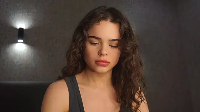 Snapshot of linclars chatting on February 21, 2026, 1:45 pm linclars online show from February 21, 2026, 1:45 pm