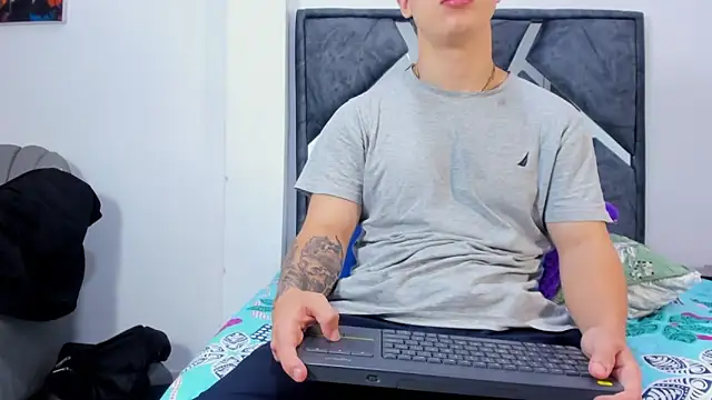 Liam saint online show from February 18, 2026, 12:12 pm