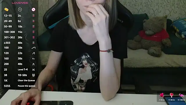 Snapshot of -Milamanka- chatting on February 17, 2026, 4:13 pm -Milamanka- online show from February 17, 2026, 4:13 pm