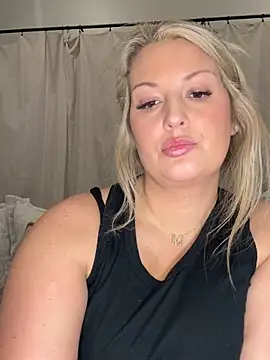 docmilf12 online show from February 19, 2026, 2:51 am