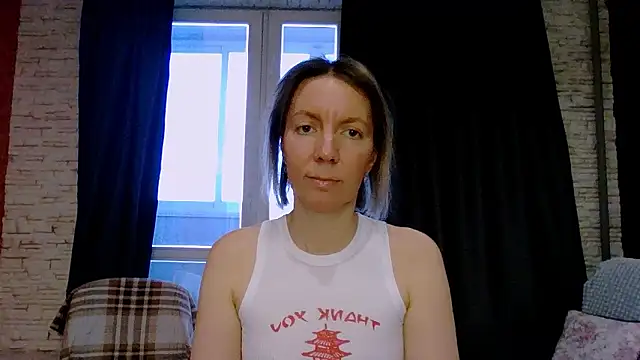 Snapshot of Amanda_Luxe chatting on February 13, 2026, 3:02 am Amanda Luxe online show from February 13, 2026, 3:02 am