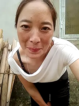 muamua99 online show from April 4, 2026, 1:15 am