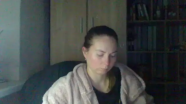 Snapshot of VikiLove765 chatting on February 2, 2026, 7:12 pm VikiLove765 online show from February 2, 2026, 7:12 pm