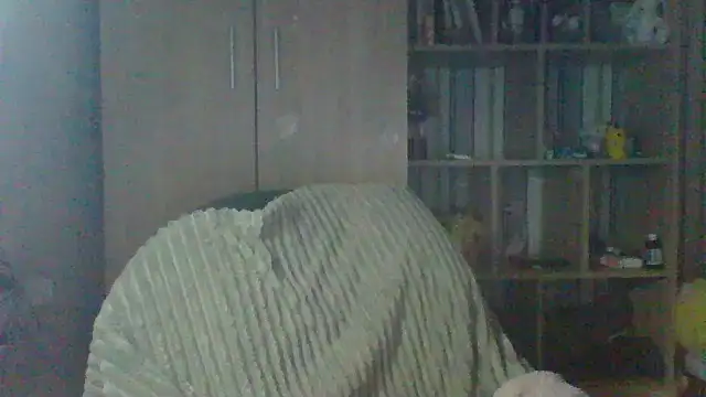 Snapshot of VikiLove765 chatting on February 5, 2026, 6:34 pm VikiLove765 online show from February 5, 2026, 6:34 pm