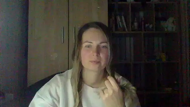 Snapshot of VikiLove765 chatting on February 6, 2026, 5:49 pm VikiLove765 online show from February 6, 2026, 5:49 pm