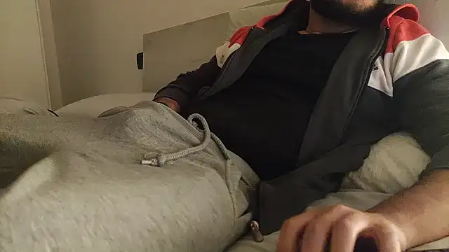 Snapshot of Reb_born89 chatting on February 9, 2026, 6:23 pm Reb born89 online show from February 9, 2026, 6:23 pm