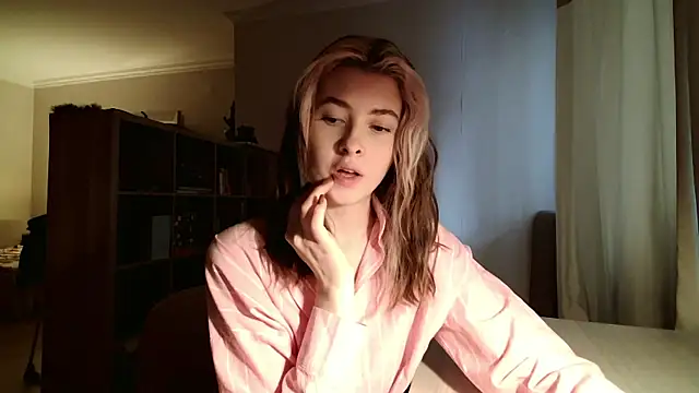 Snapshot of Dia_DeAmas chatting on February 11, 2026, 1:27 pm Dia DeAmas online show from February 11, 2026, 1:27 pm