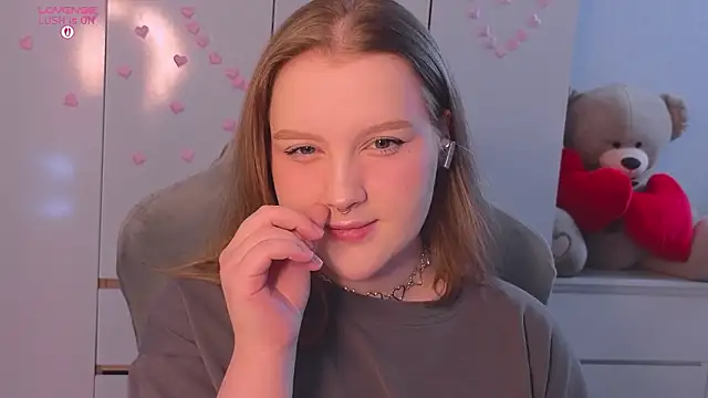 Ol1via online show from February 16, 2026, 1:35 am