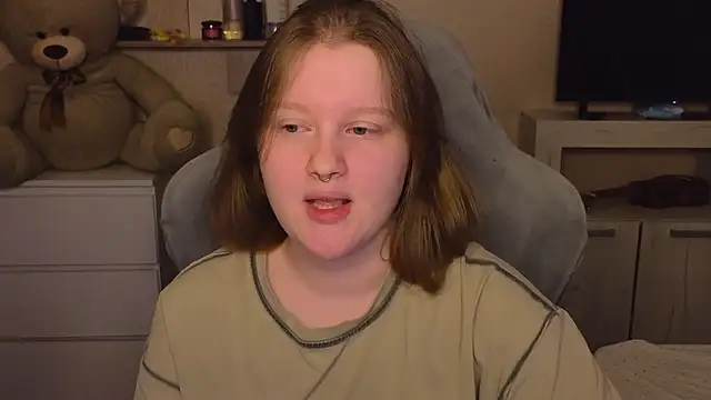 Ol1via online show from March 27, 2026, 1:55 am